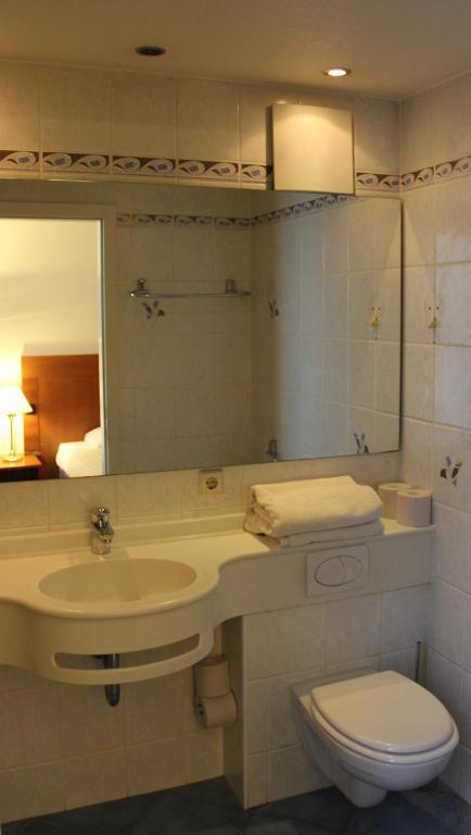 Hotel Alfa Amsterdam Oda fotoğraf