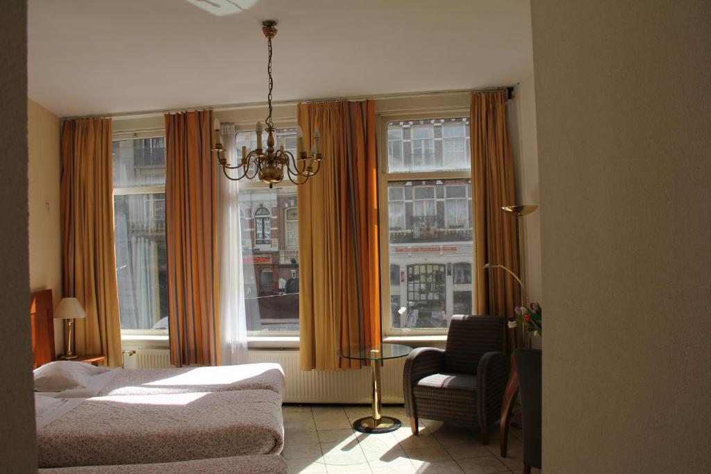 Hotel Alfa Amsterdam Oda fotoğraf